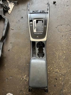AUDİ A5 2012 MODEL 2000TFSI ÇIKMA KONSOL