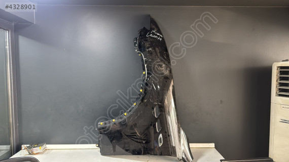 MASERATİ LEVANTE SOL ÖN ÇAMURLUK