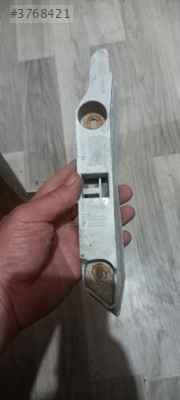 Ford Focus 4 sol tampon braketi