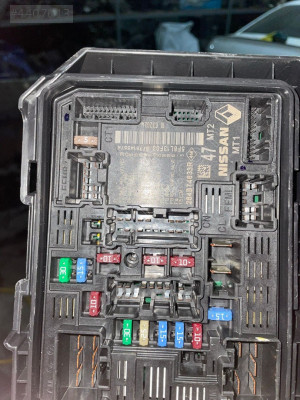 RENAULT CLİO 5 EVOLUTİON 1.0 TCE SİGORTA KUTUSU 5F8L13F03