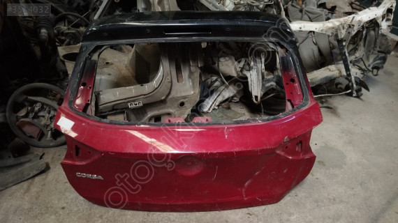 Opel corsa F bagaj kapağı çıkma