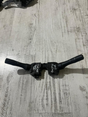 RENAULT FLUENCE SİNYAL KOLU  KOMPLE 255670038R