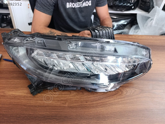 HONDA CİVİC SAĞ FAR LEDLİ ORJİNAL ÇIKMA