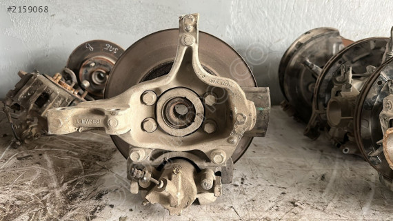 RENAULT LATİTUDE LAGUNA ÖN AKS TAŞIYICI PORYA  FREN MERKEZİ