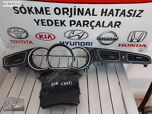 Kia Ceed 2013-2018 Gösterge Çerçevesi ve Hava Izgaraları Orjinal