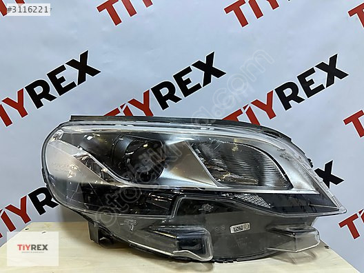 Peugeot Expert Sağ Far 19-23 9808235780