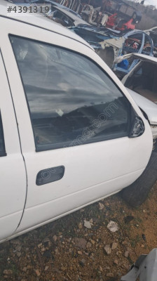 OPEL VECTRA A SAĞ ÖN KAPI.OTO ERKAN ÜNYE