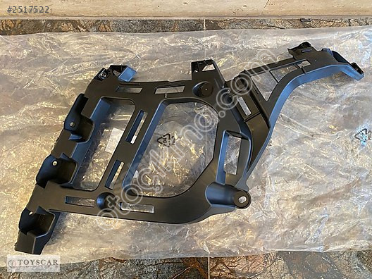 Peugeot 3008 2016- Arka Tampon Sağ Braketi Orjinal 981128038
