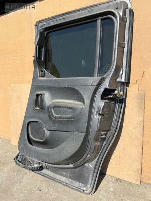 Citroen Berlingo Sağ Arka Kapı Döşemesi
