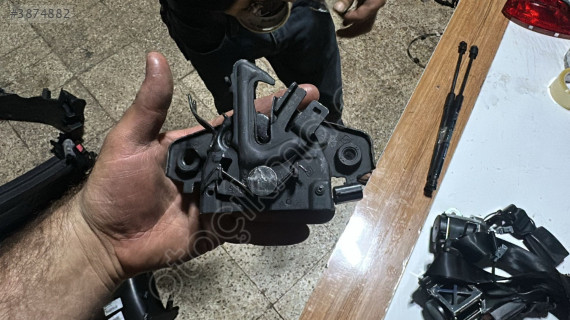 2016-2024 RENAULT MEGANE 4 KAPUT AÇMA MANDALI ORJ ÇIKMA