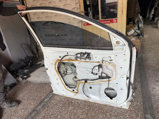 NISSAN QASHQAİ SOL ÖN KAPI CAM KRİKOSU VE MOTORU ORJINAL