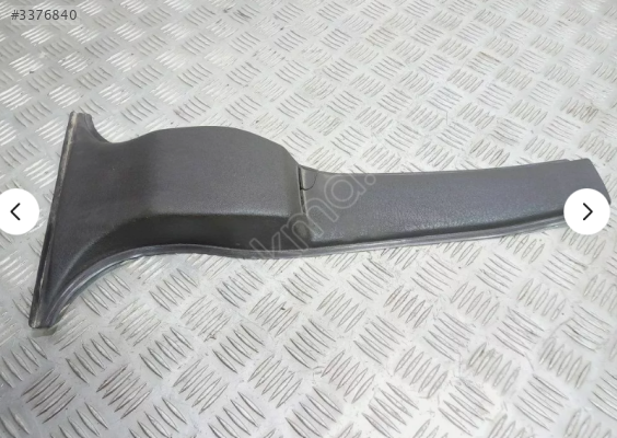 Audi 80 90 B2 1985 sağ trim alt B sütunu 813867240 UST44761-
