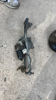 BMW E 36 silecek mekanizması