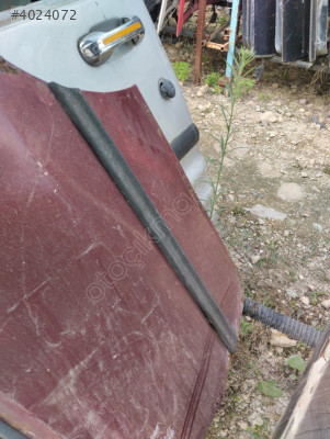 Fiyat Uno sol arka kapı çıtası