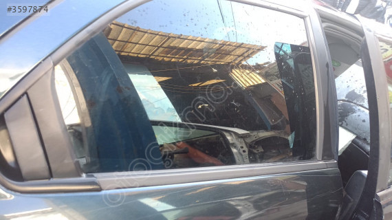 alfa romeo 156 sağ arka kapı camı