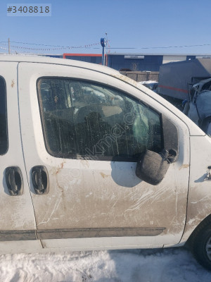 FİAT FİORİNO ÇIKMA SAĞ ÖN KAPI DOLU HATASİZ