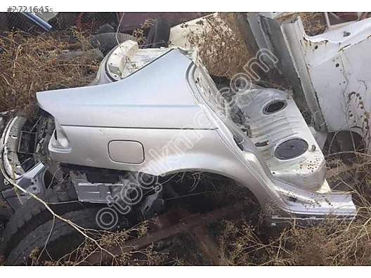 BMW 3.20 sağ arka çamurluk