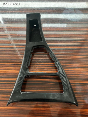 BMW E90 konsol çıtası orjinal