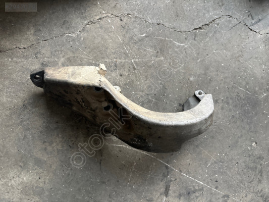 Opel vectra B 1.6 şarj dinamo ayağı