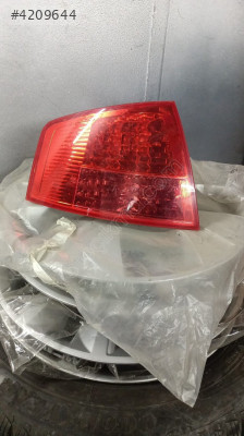 AUDİ A8 SOL DIŞ STOP 4E0945095C 2004-2008 ÇAĞRI OTO MASLAK