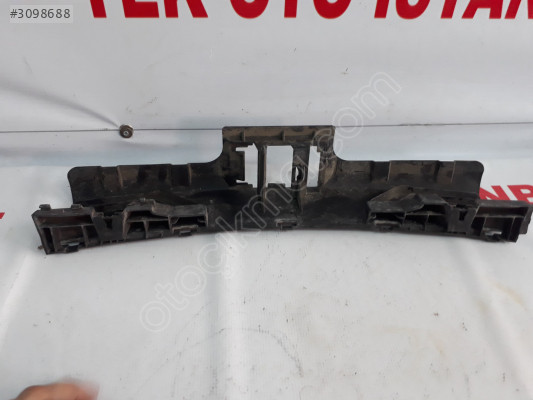 Mercedes C 205 BRAKET ARKA TAMPON ORTA BRAKETİ A2058850265