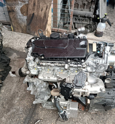 Renault trafik 2.0 dolu garantili motor M9R