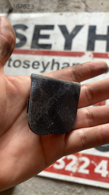 621214200-A toyota corolla 2018 jant plastik kaplaması