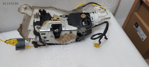 MERCEDES S W220 SOL ÖN KAPI KİLİDİ MOTORU 2207205735