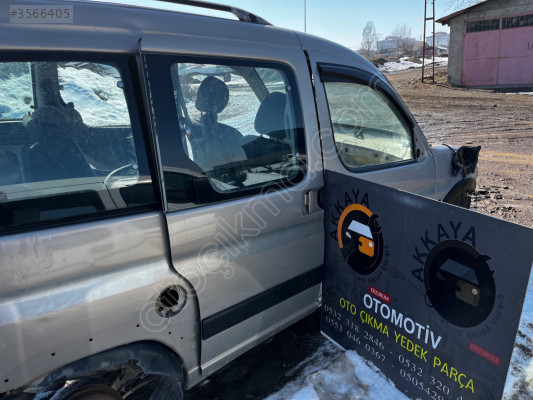 Berlingo Sağ Sürgülü Kapı Hatasız Orjinal Çıkma
