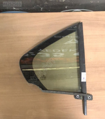 5C6845214 VW JETTA SAĞ ARKA KELEBEK CAMI