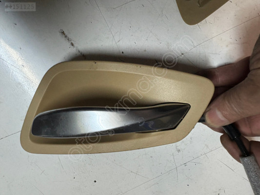 BMW E90 SAĞ İÇ AÇMA KOLU
