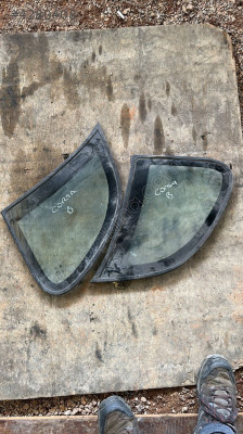 2016 OPEL CORSA B ÇIKMA ORJİNAL HATASIZ ARKA KELEBEK CAMI