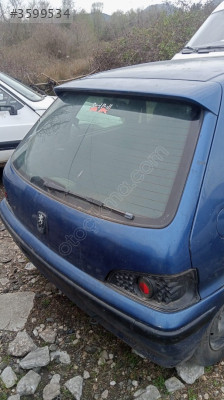 Pejo 106 bagaj kapağı yedek parça