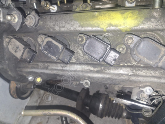 Toyota yaris 1.3 komple motor