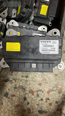 Orjinal Çıkma Volvo XC60 Airbag Beyni - 31681216