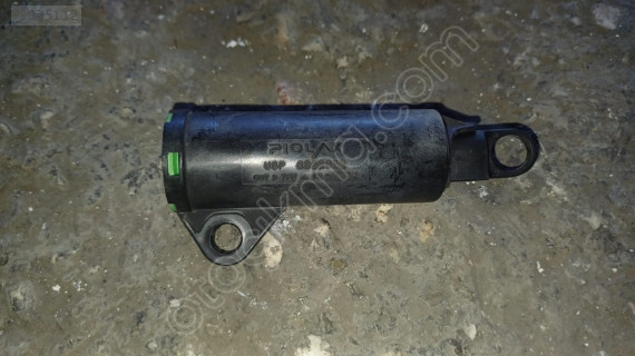 2005-2011 Ford Focus 2 Torpido Kapağı Amortisörü