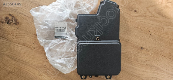 Megane 4-IV UPC Röle Alt Kapağı Adblue Motor 284B81525R