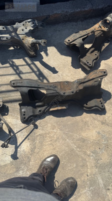 96-01 HONDA CİVİC ÇIKMA HATASIZ TRAVES