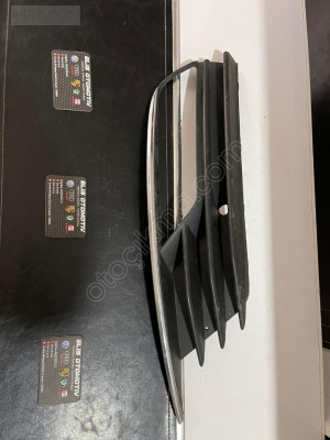 AUDİ A3 SOL SİS KAPAĞI