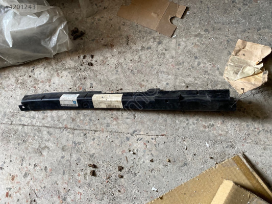 OPEL CALİBRA SAĞ ARKA TAMPON BRAKETİ SIFIR ORJİNAL 90347953