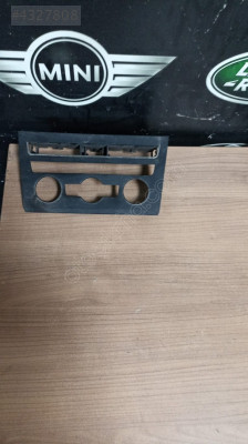 5F0858060 SEAT LEON KLİMA KONTROL PANELİ ÇERÇEVESİ