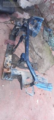 Mazda familia ön panel