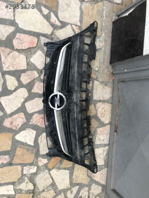 Opel astra J makyajlı kasa ön panjur