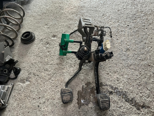 FORD CONNECT FREN PEDALI ORJİNAL SÖKME