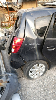 MITSUBISHI COLT SAĞ ARKA ÇAMURLUK ÇIKMA ORJİNAL