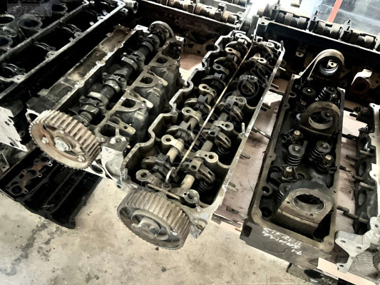 BMW E30 E34 M20 B20 731 KODLU SİLİNDİR KAPAĞI