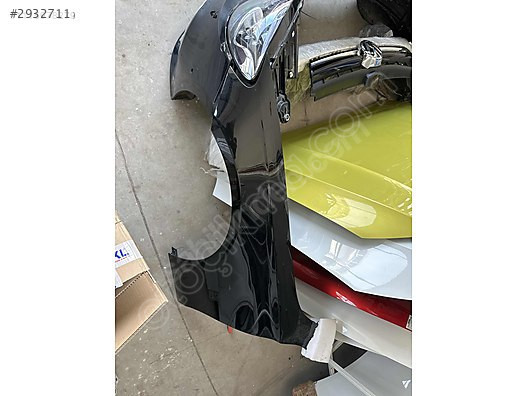 W213 sol ön çamurluk metalik siyah