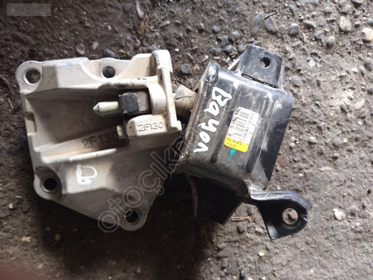 HYUNDAİ BAYON MOTOR TAKOZU