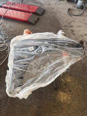 Orjinal megane 4 sağ ön çamurluk