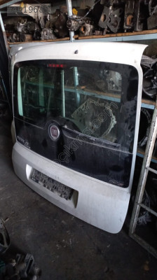 Doblo geniş aile bagaj kapagı 2021